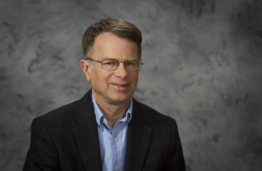 Headshot of Steve Longenecker